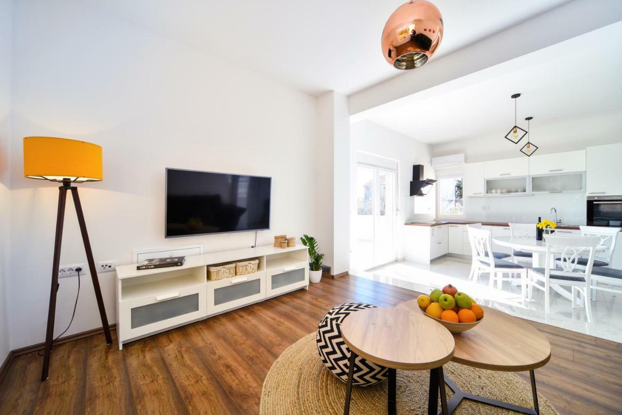 Apartman Space Razanac Exterior photo