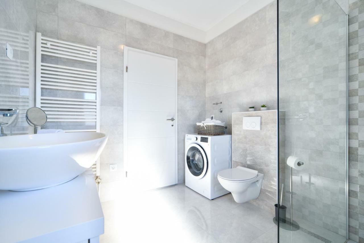 Apartman Space Razanac Exterior photo